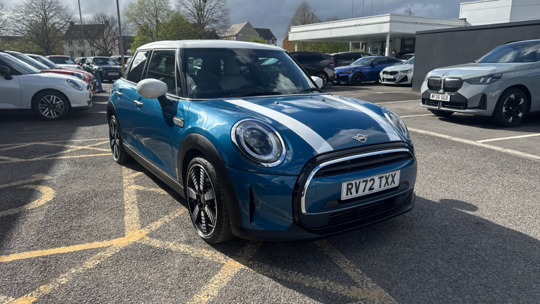 MINI Hatchback 1.5 Cooper Exclusive 5dr Auto Petrol Hatchback